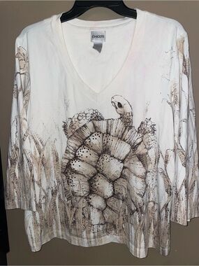 Chico's V-Neck 3/4 Sleeve Top with Brown Sea Turtle Sketch and Jewels Sz XL 16